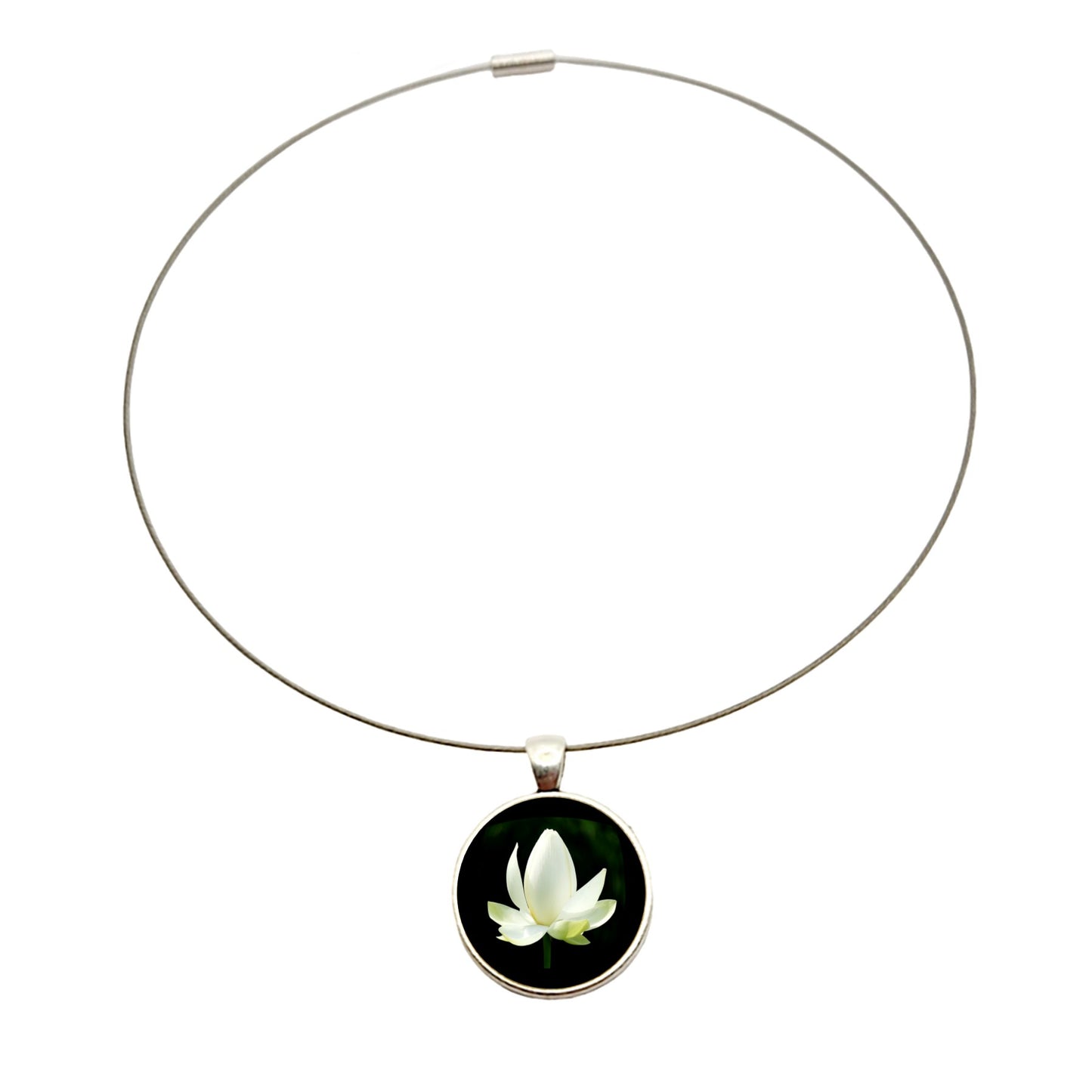 Collier argenté pendentif cabochon photo fleur lotus blanc